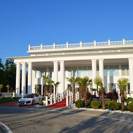 Queen Vali Palace Prilepnica Buitenkant foto