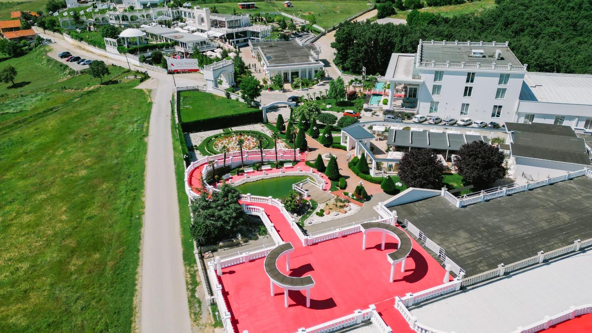 Queen Vali Palace Prilepnica Buitenkant foto